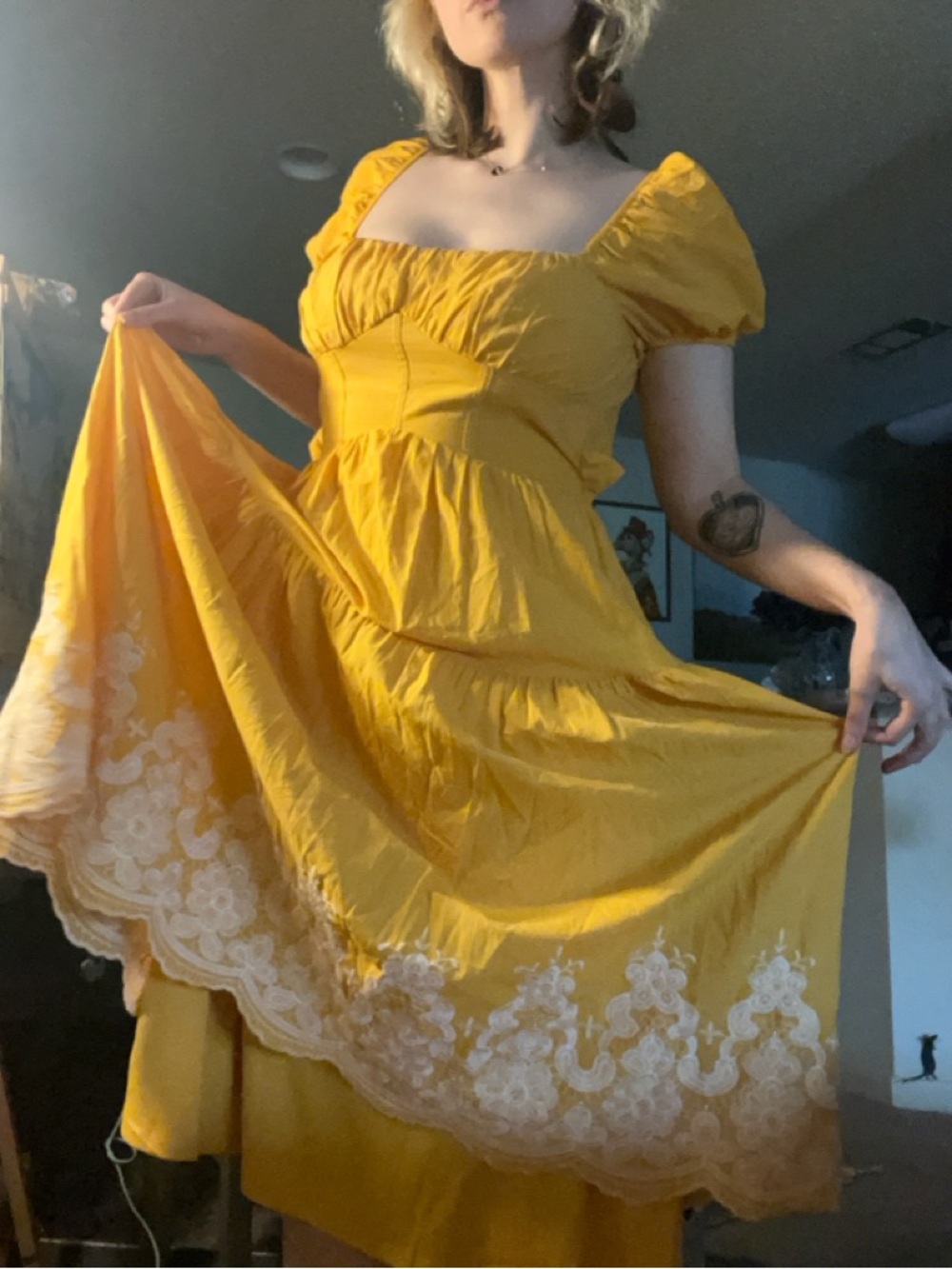 Francesca's Collections Yellow Puff Sleeve Midi Dress with Lace Trim